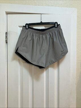 Nike Running Women’s Gray Reflective Athletic Shorts with Black Liner